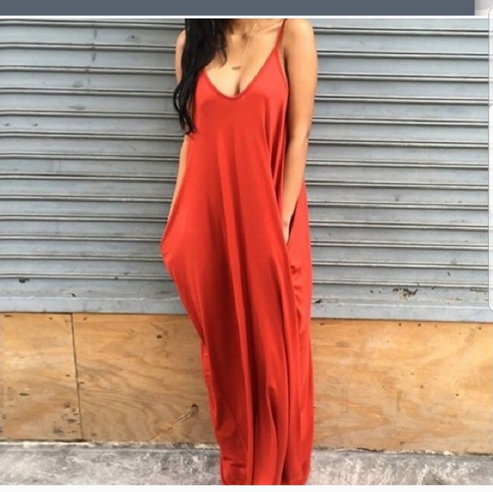 Soft- Comfy V-Neck Dress w/Pockets - Picture 2 of 4
